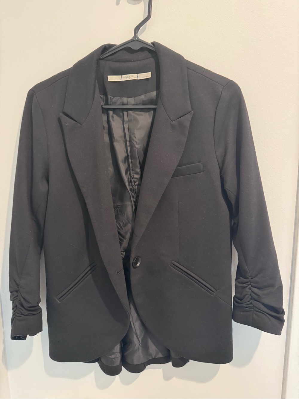 Gibson Black Single-Button Blazer, scrunched sleeves, tail back